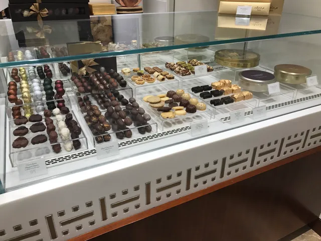 Bateel Boutique, Jumeira Beach Residence, Dubai