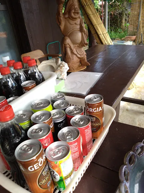 軒下のゆんたく休み所