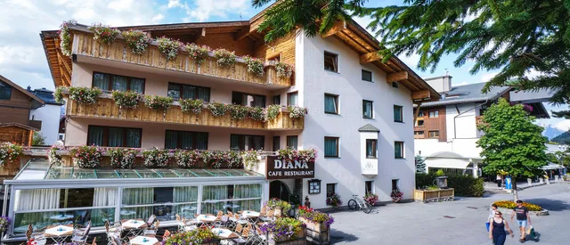 Hotel Diana
