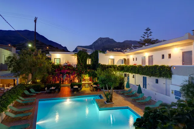 KOSTAS-CHRYSOULA - Papadakis Konstantinos