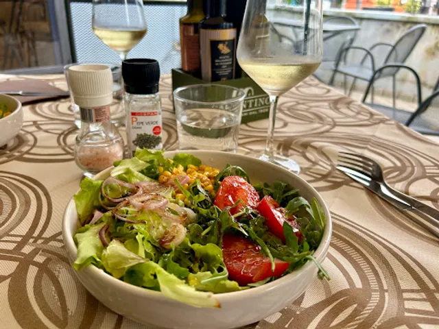 SOLITO POSTO Food & Drink