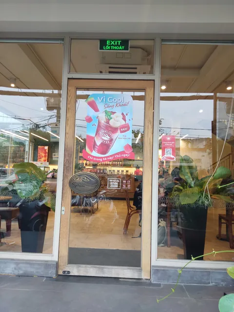 Highlands Coffee Thăng Long