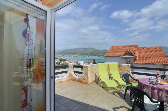 Apartmani Kate 1 ,Apartman Kate 2 Mastrinka, A.Mihanovića14, O. ČIOVO kod Trogira