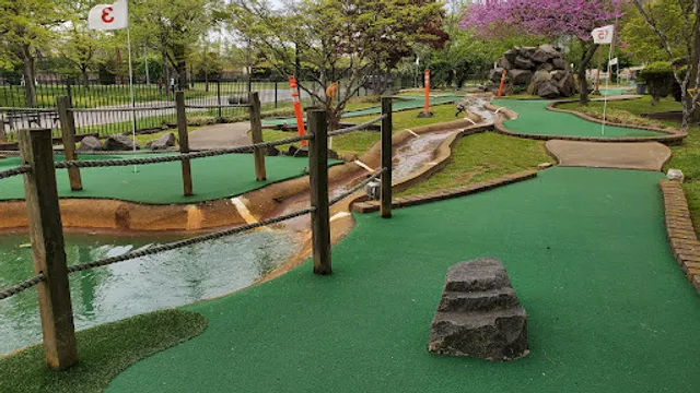 Flushing Meadows Pitch & Putt