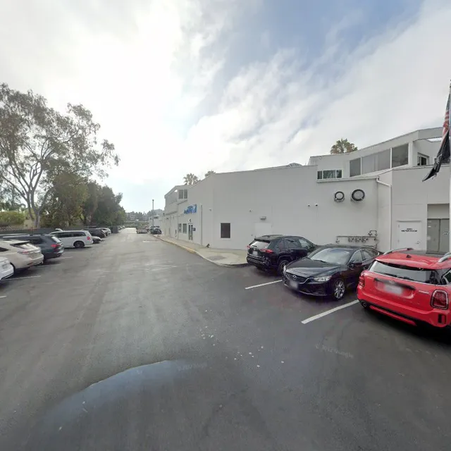 8861 Villa La Jolla Dr