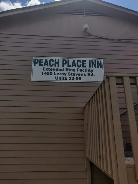 Peach Place Inn office