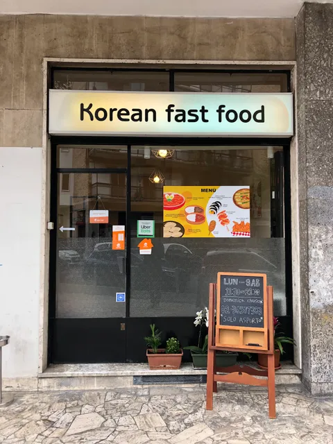 Juga Korean fast food