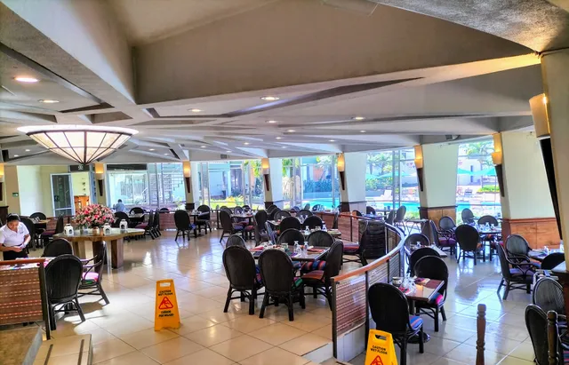 Cakchiquel Restaurant, Porta Hotel