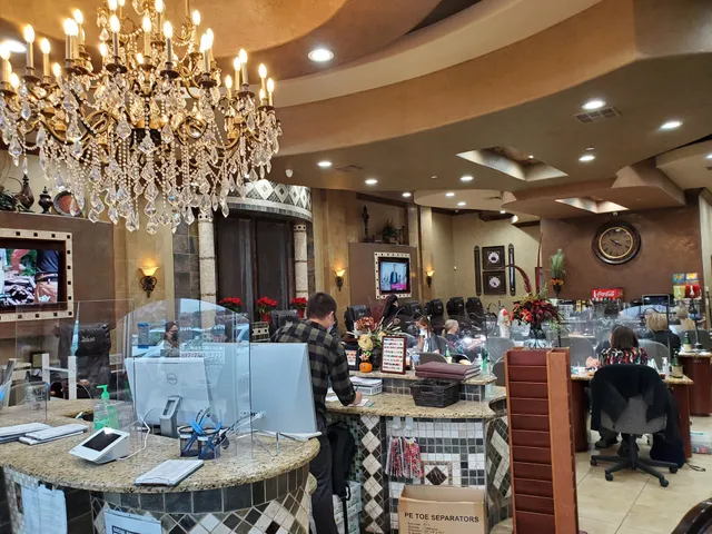 Deluxe Nails & Spa - 15% OFF First Visit