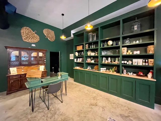 Aglow Apothecary + Healing Haven