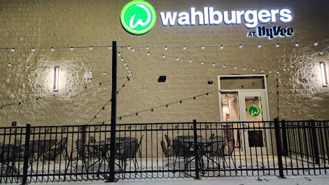 Wahlburgers