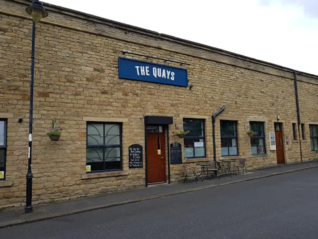 The Quays Cafe Bar