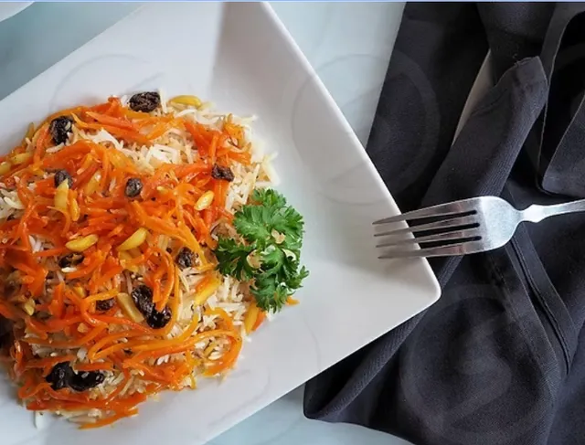 Sona’s Courtyard Restaurant and Cafe