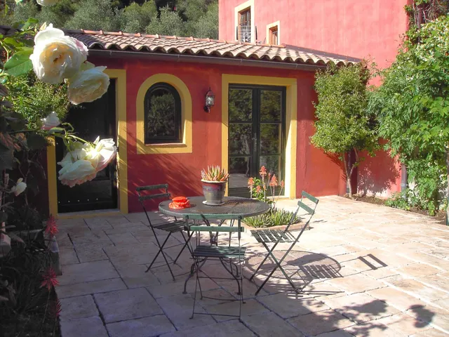 Chambres d'Hôtes "Sous L'Olivier"