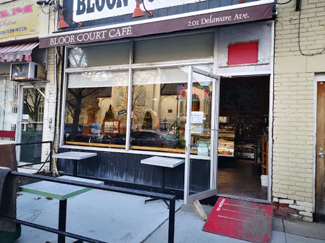 Bloor Court Cafe