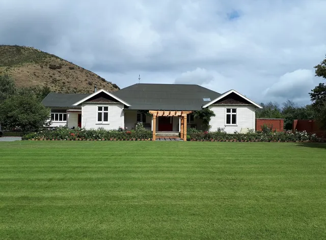 Hurunui Homestead Bed and Breakfast