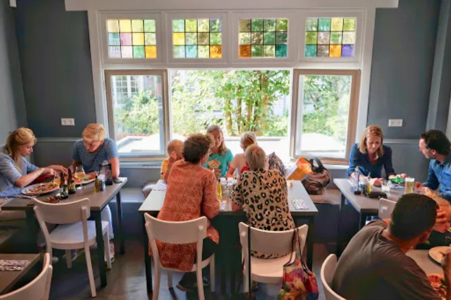 De Pizzabakkers Willemsparkweg