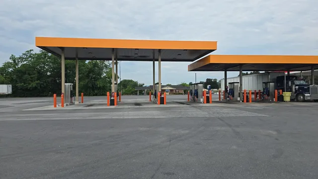 Onvo Travel Plaza - Mifflintown