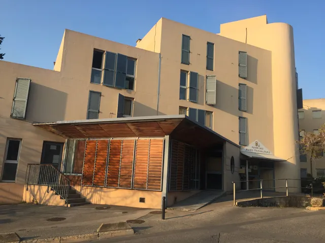 Foyers des Jeunes Travailleurs "Valbonne"