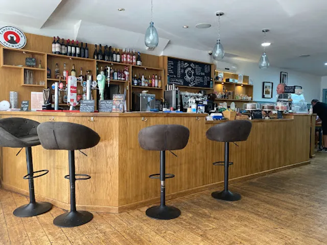 Caffe Lee - Cafe/Bar