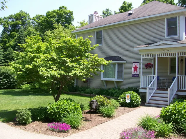 Black River Inn Bed and Breakfast