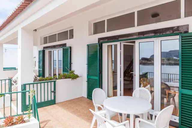 Casas do Porto - Azorean Butler