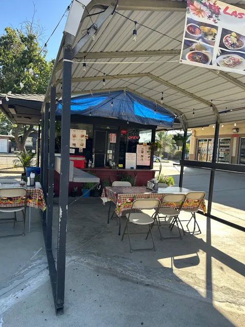 Las Flores Comida Mexicana