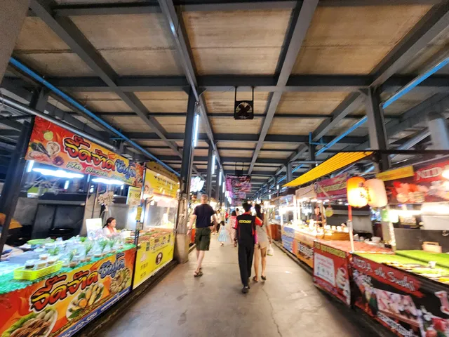 Thepprasit Night Market