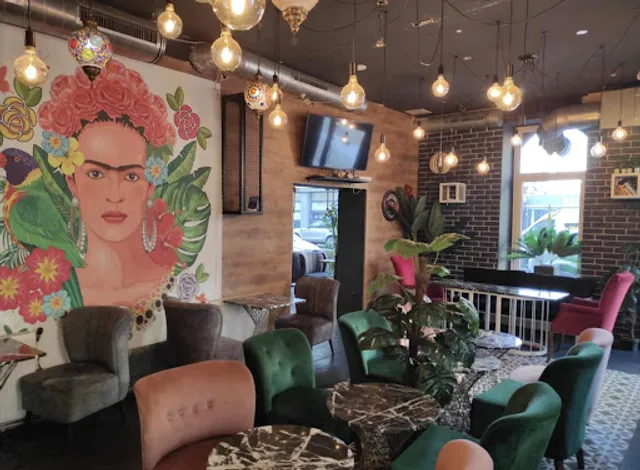 Waffle's & Restaurant 16