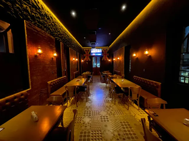 London Pub Food'n Ba