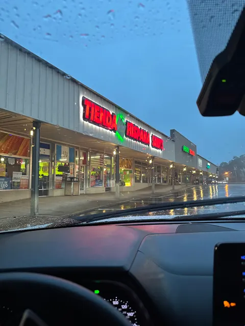 Tienda Hispana Sandys