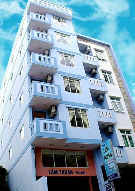 Khách Sạn Lâm Thuận