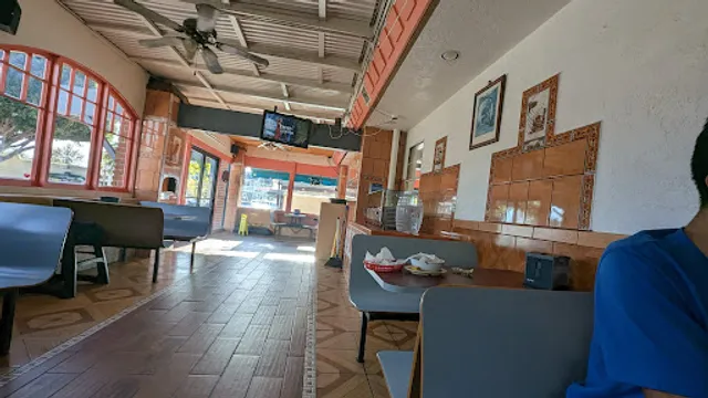 Taqueria El Buen Gusto & Best Menudo