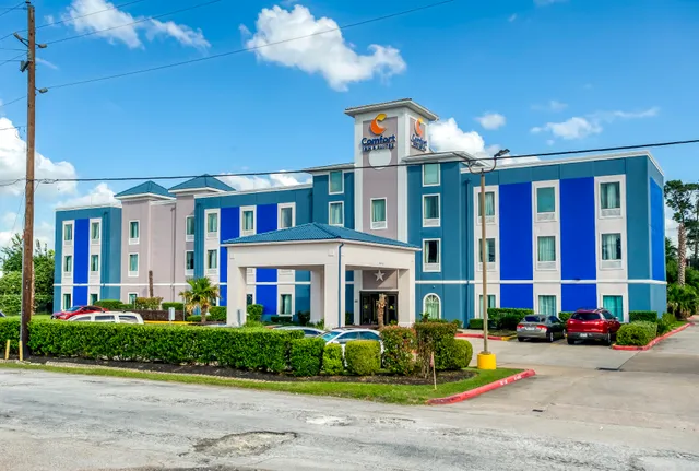 Comfort Inn & Suites Houston FM1960 - Champions
