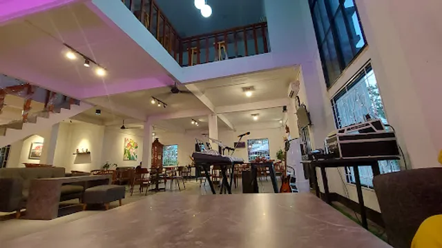 EKOFFIE CAFE & EATRY