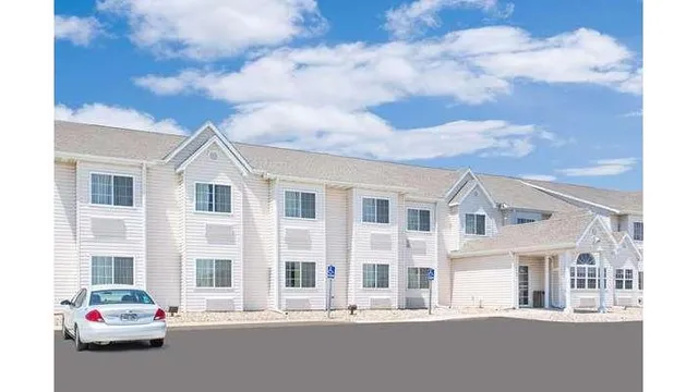 Microtel Inn & Suites by Wyndham Colfax/Newton