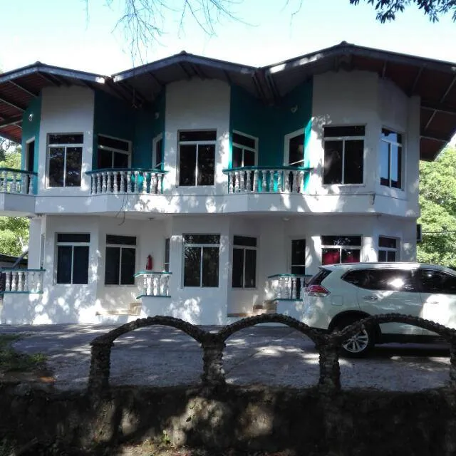 Hotel Skanlati & Restaurant - Bar