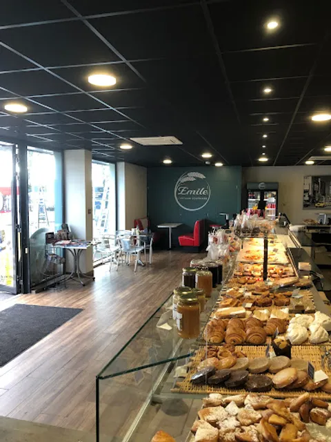 Emile l'artisan gourmand - Boulangerie Pâtisserie Restaurant rapide à Sautron