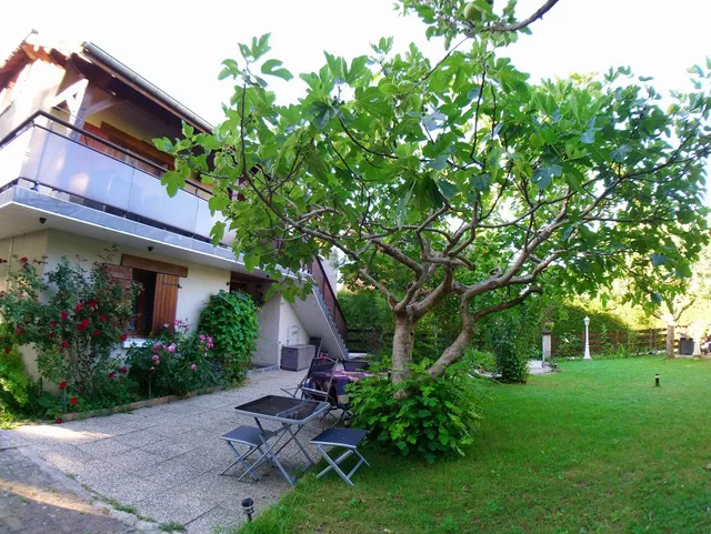 Les Gîtes de Josefine & Voltaire