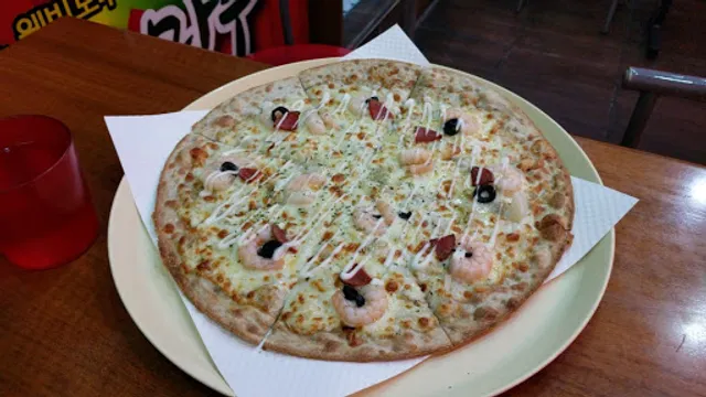 Pizza Maru