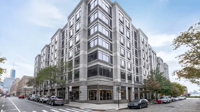 600 Washington Apartments