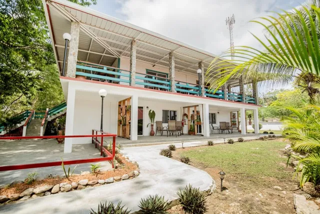 Falling Leaves Lodge