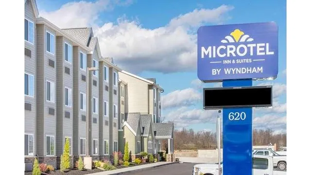 Microtel Inn & Suites by Wyndham Cadiz