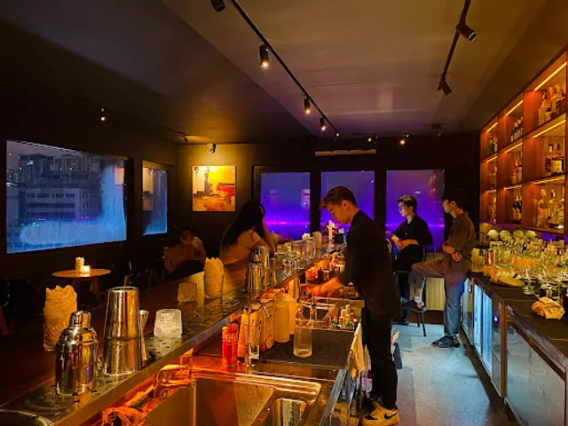 The Laputa - Sky Pub & Chill