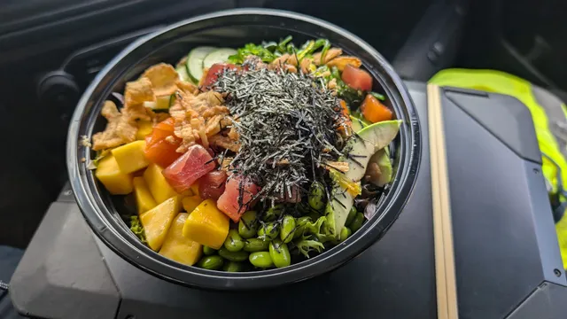B Poke : Poke bowl, Sushi, Bubble tea & Boba