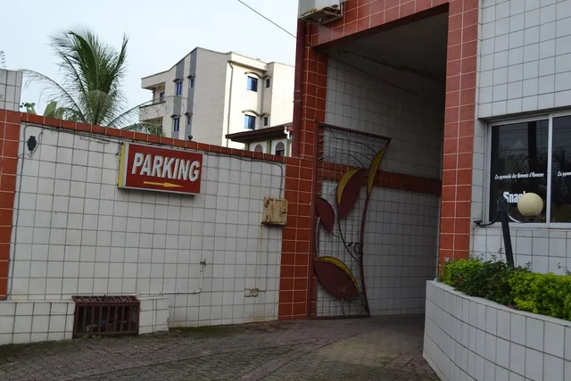 Peninsula Plaza Hotel