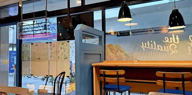 bb.q Olive Chicken Café Sasazuka