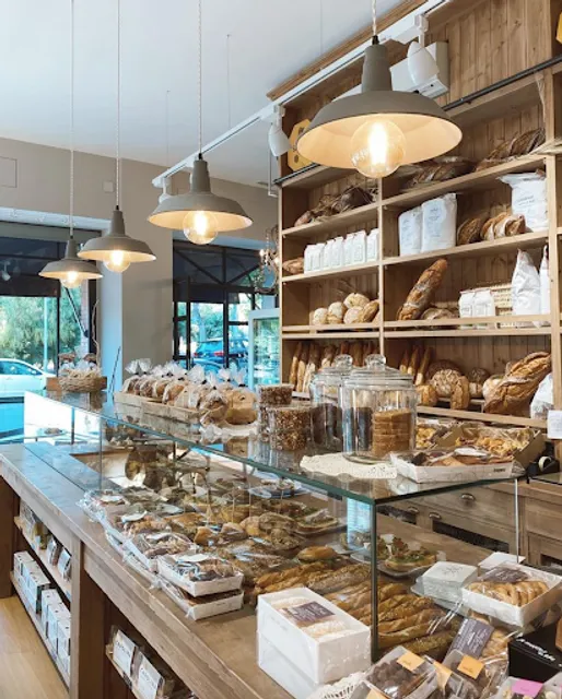 Lanttonia Cafe & Bakery