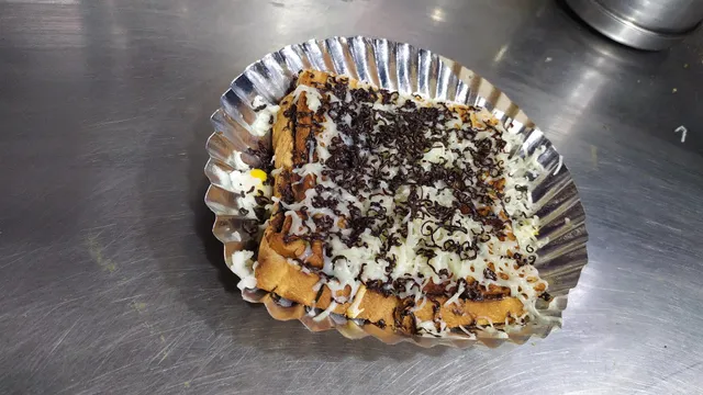 Gurukrupa Sandwich & Pizza Centre