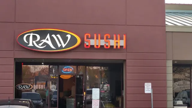 Willowcreek Grill and Raw Sushi